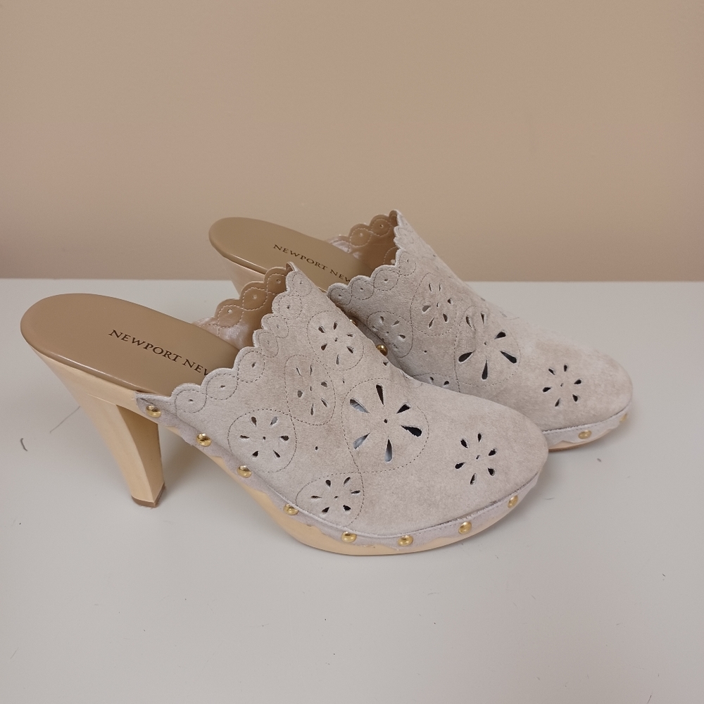 Vintage NEWPORT NEWS boho sandals